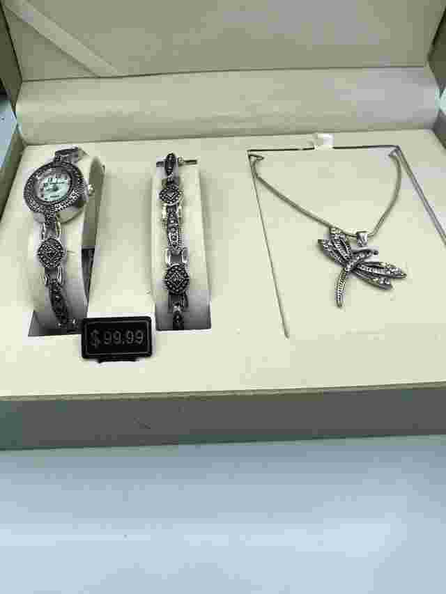 Cote d' Azur Ladies Quartz Watch, Necklace & Bracelet Set