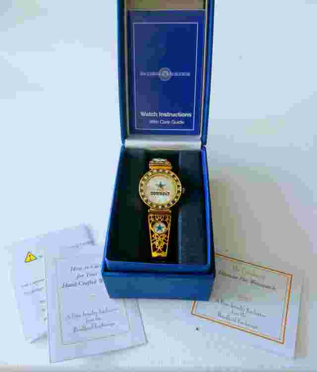 "My Cowboys" Ultimate Fan Women's Wristwatch Stretch Band With Gold-Tone Plating