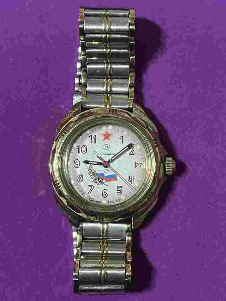 USSR Russian Mechanical Wristwatch Wostok Komandirskie 2414 Russia Flag