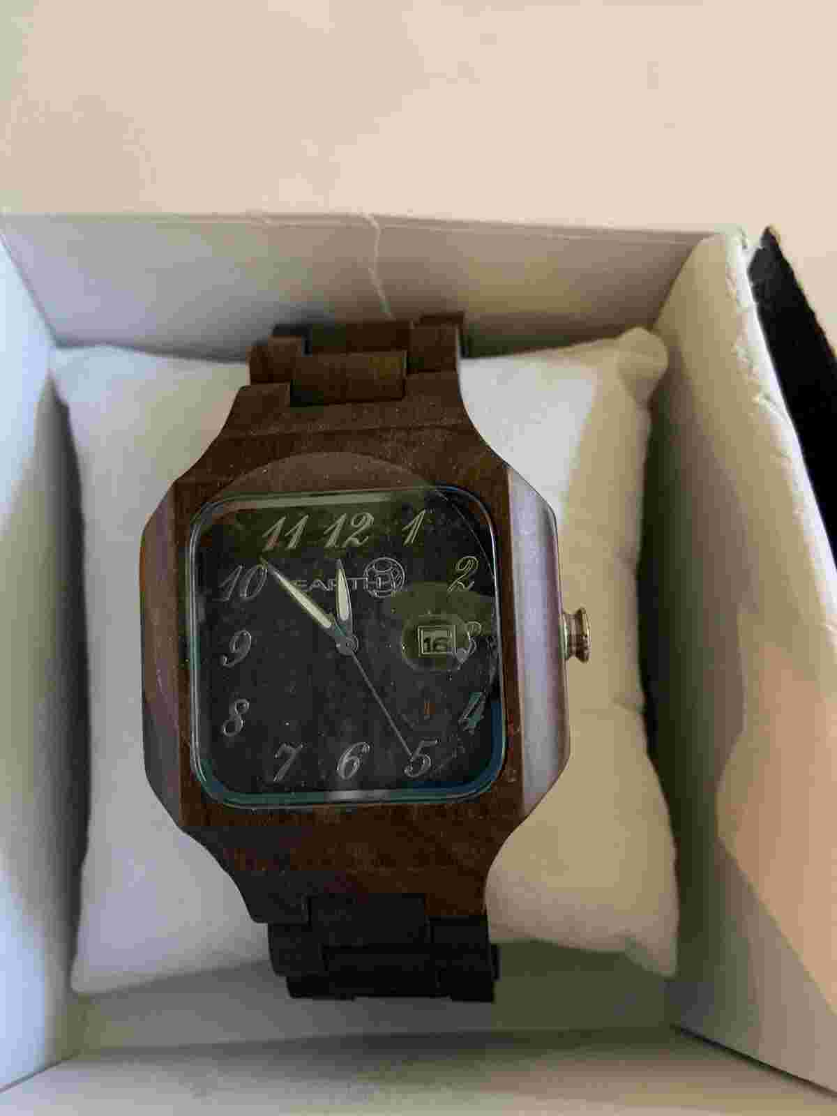 NEW Earth SESO02 Unisex Dark Brown Wood Eco Friendly Watch *Battery Needed*