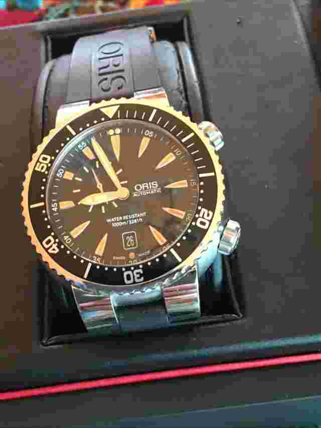 ORIS DIVERS 7609 AUTOMATIC BLACK DIAL  WITH YELLOW ACCENTS WATCH MINT 👀 WOW