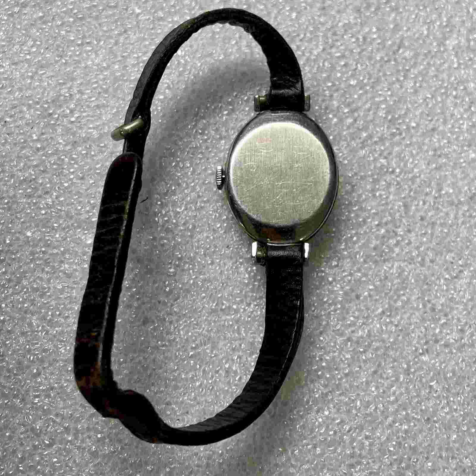 Vintage Women’s Kelbert Watch Oval Silver Tone WORKING