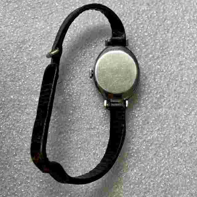 Vintage Women’s Kelbert Watch Oval Silver Tone WORKING
