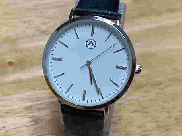 Unused Akribos Quartz Watch Men Silver White Leather Band Analog New Battery