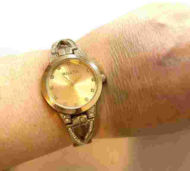 3.346 Vintage watch, gold tone, rhinestones, working condition, Valletta