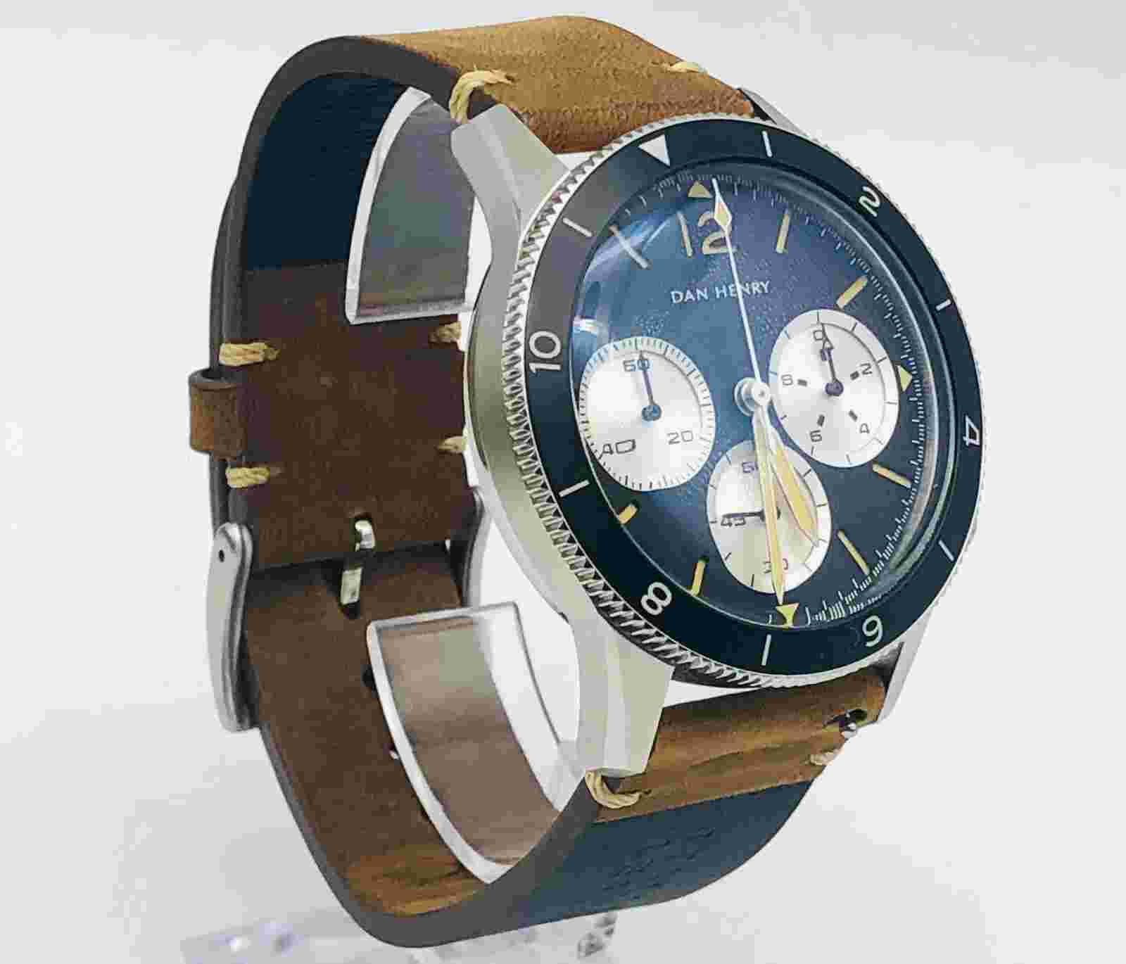 DAN HENRY Chronograph 1963 Vintage Men's Quartz Watch Mint condition