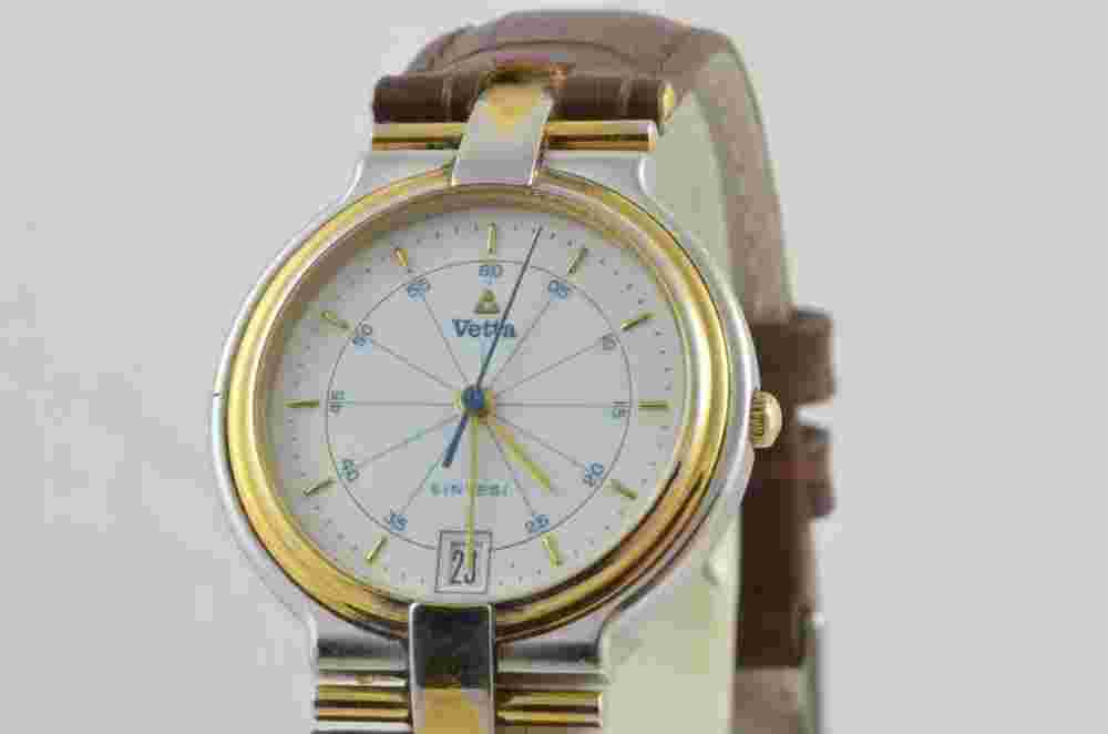 Vetta Synthesis Women Watch Medium 32mm Steel Beautiful Condition