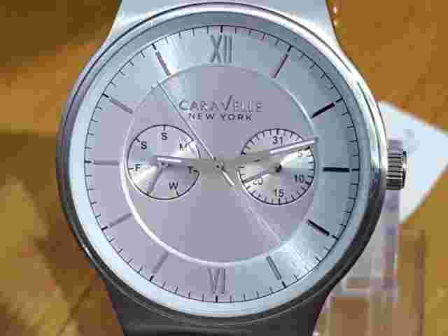 Mens Silver Bracelet Slim Bulova Caravelle Day Date Suit Watch 43A134 New In Box