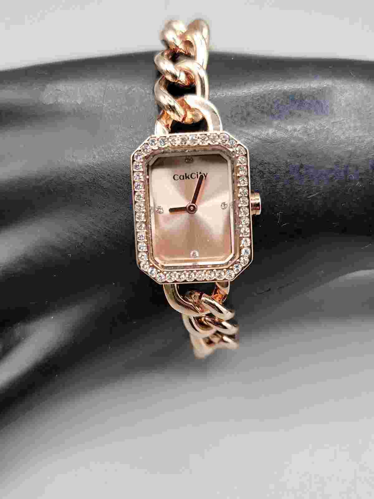 CakCity Rhinestone Bezel Square Ladies Quartz Watch Rose Gold Tone 20mm 7.5"