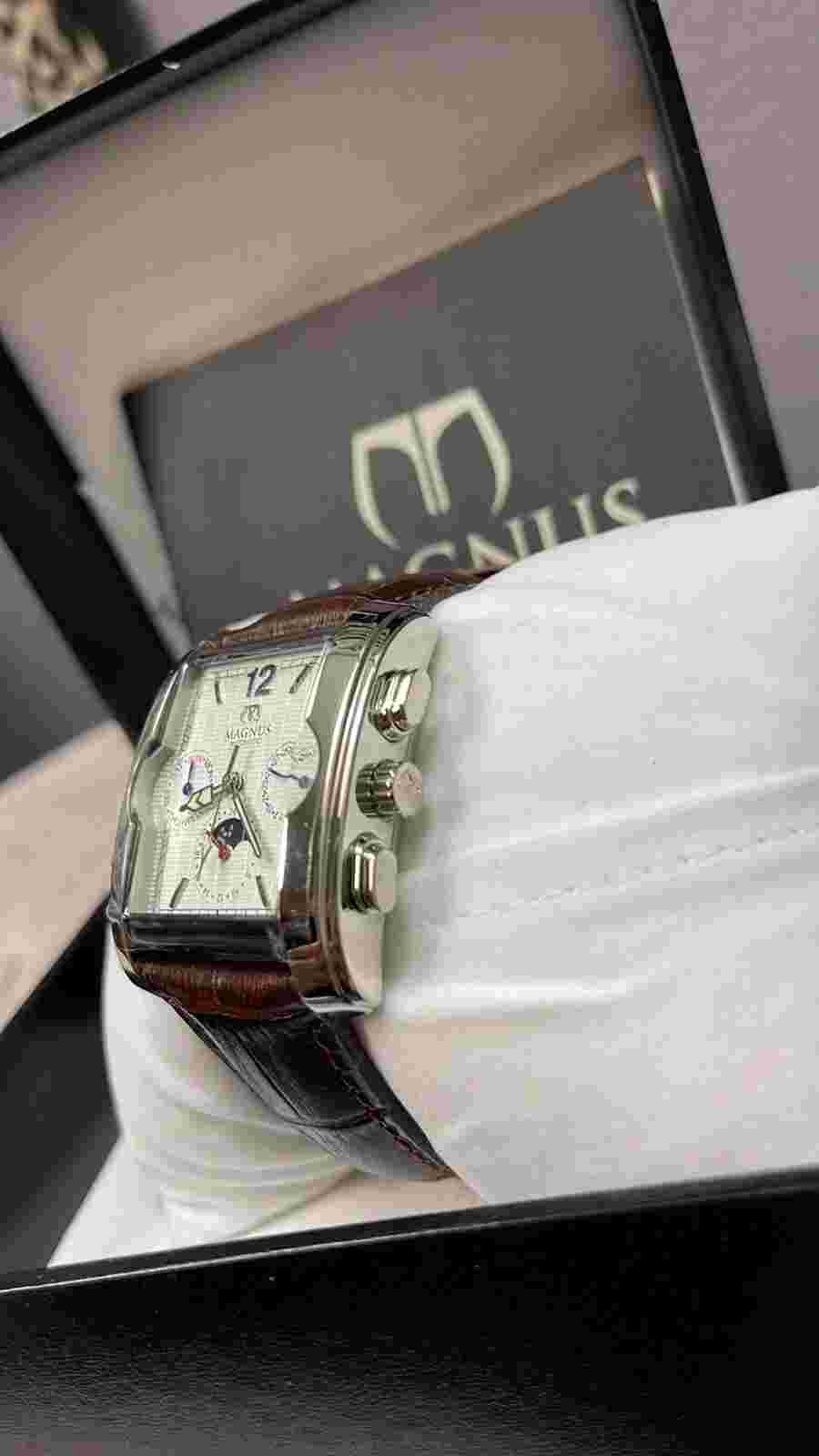 Magnus Torino M112 Automatic Mens Watch NWOT