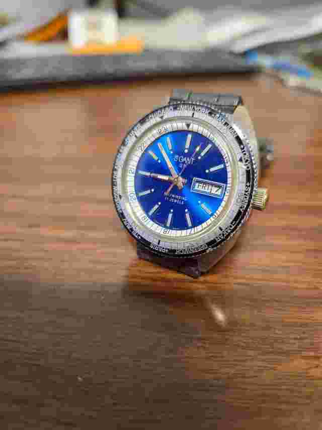 Vintage LeGant World Timer Watch 17 Jewel Automatic Day-Date model Serviced