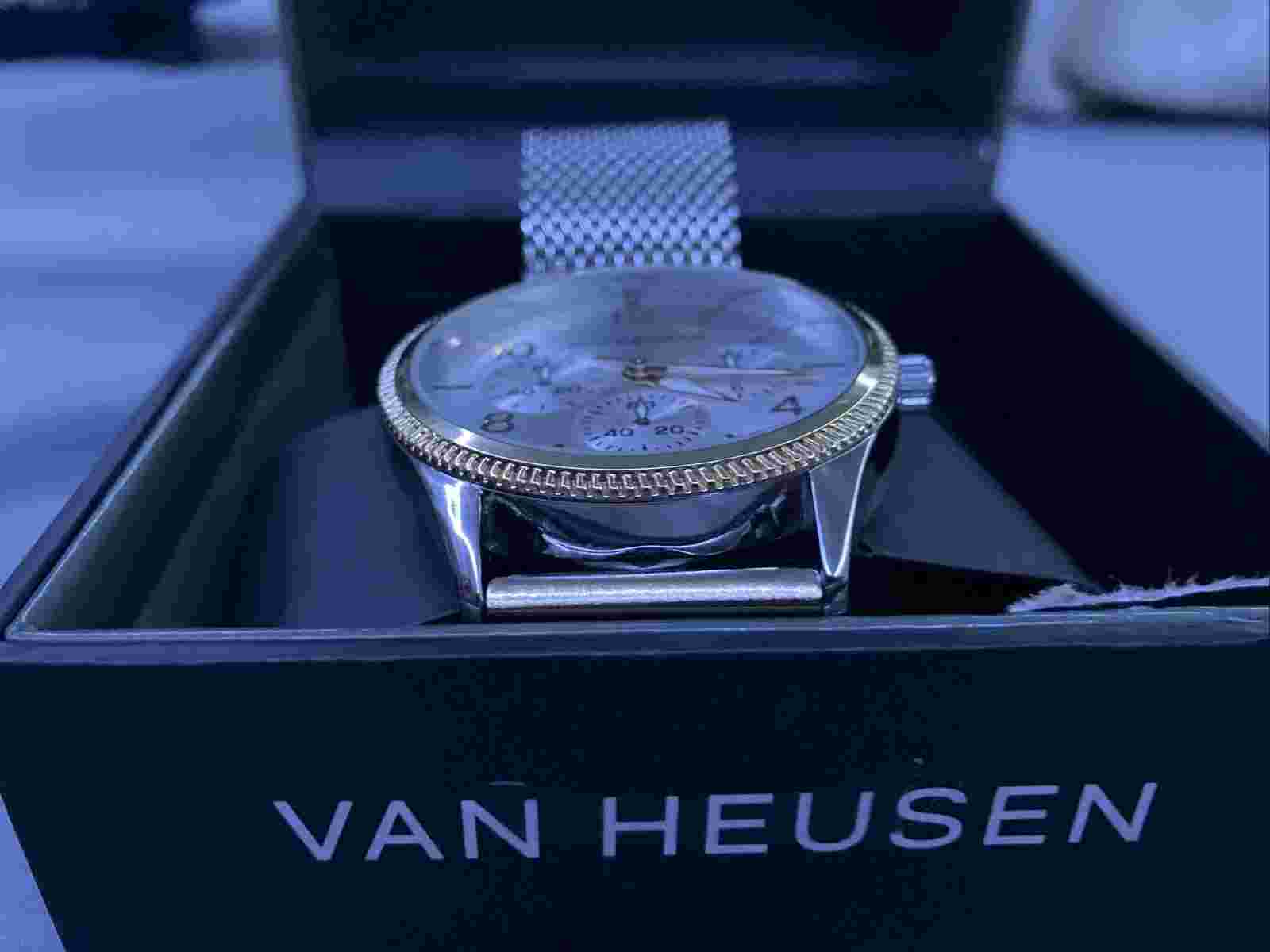 van heusen mens watch used