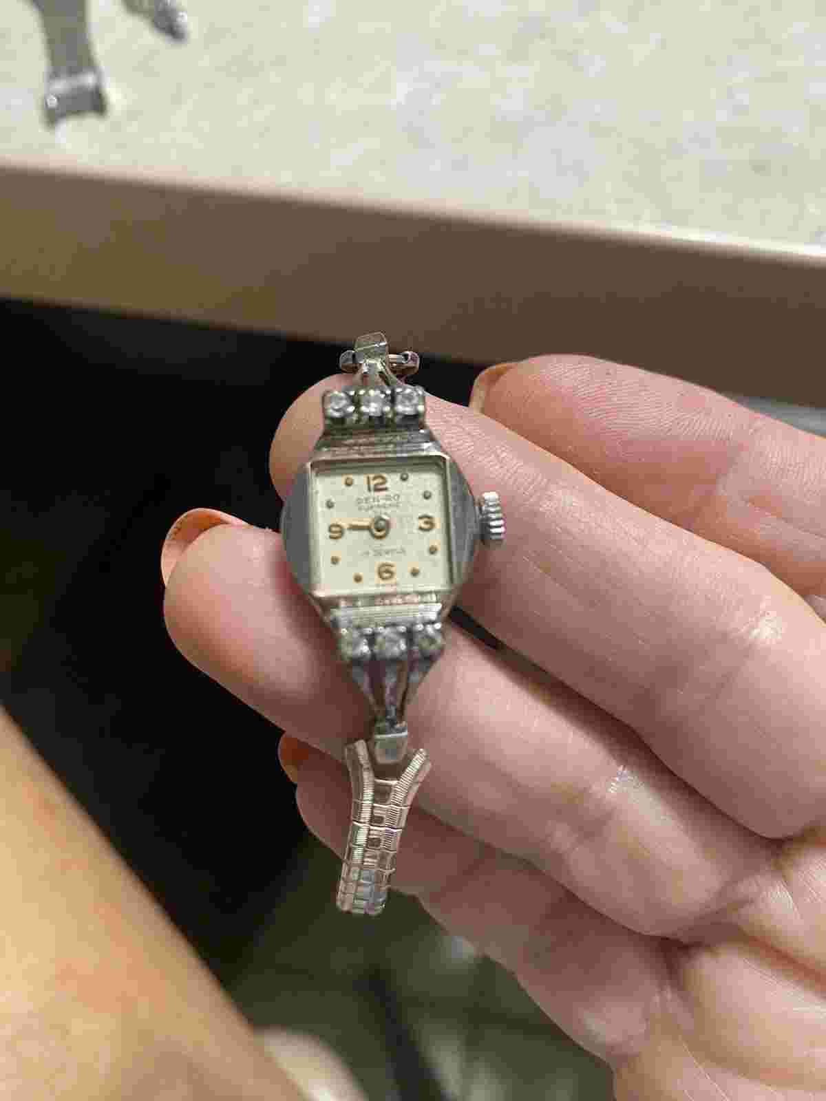 Vintage Den-Ro Supreme 17 Jewels Swiss Watch For Parts