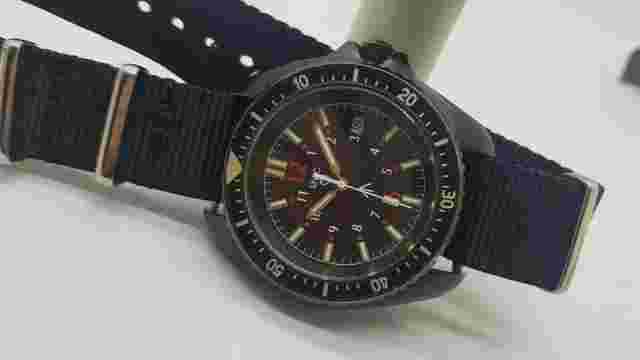 USED MWC DIVER MILITARY BLACK DIAL QUARTZ MAN'S WATCH / S098