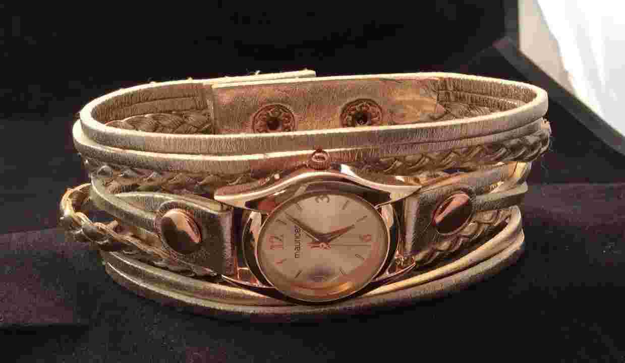 Ladies Gold Tone With Rose Gold Accents Maurices Quartz Watch New Battery Works
