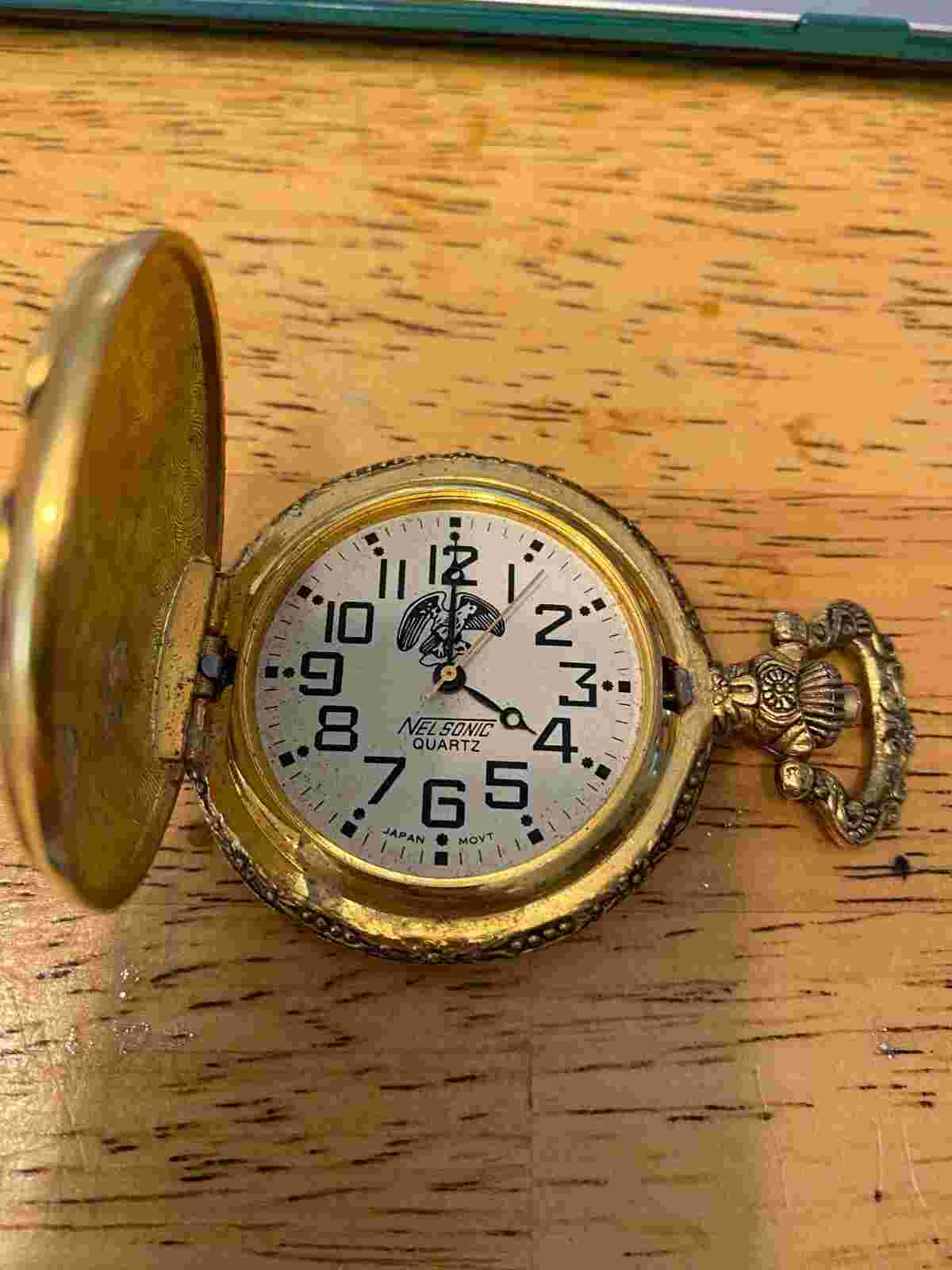 NELSONIC QUARTZ  MENS POCKET WATCH EAGLE