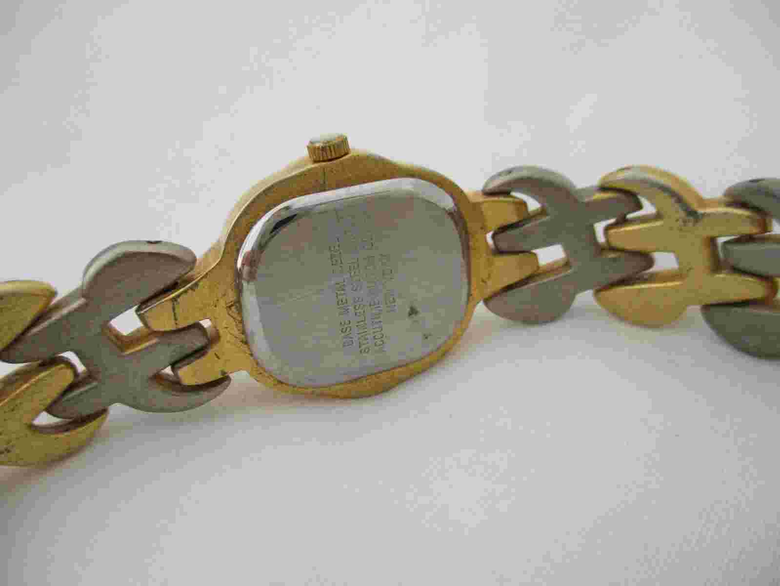 Vivani Women's Gold Toned Bracelet Band Analog Watch