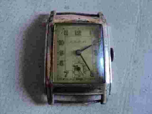 VINTAGE MEN'S ELCO WIND UP TANK SHAPE WATCH SWISS MADE - SPARE REPAIE