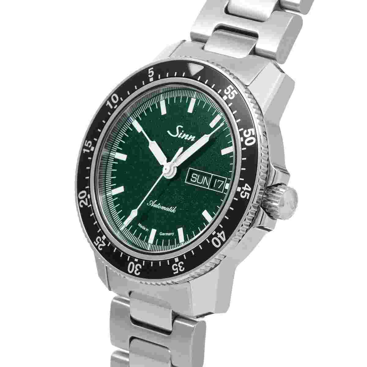 Sinn 104 series 104.ST.SA.IG Metallic green with OEM Strap and H-Link Bracelet