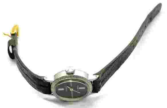 Vintage Woman Watch Le Gant 17J Wind Up Silver Tone New Leather Black Band Runs
