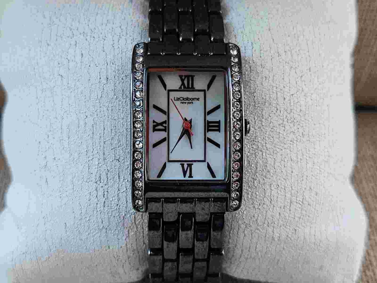 Liz Claiborne Ladies Wristwatch Black Tone Quartz Analog Wrist Watch
