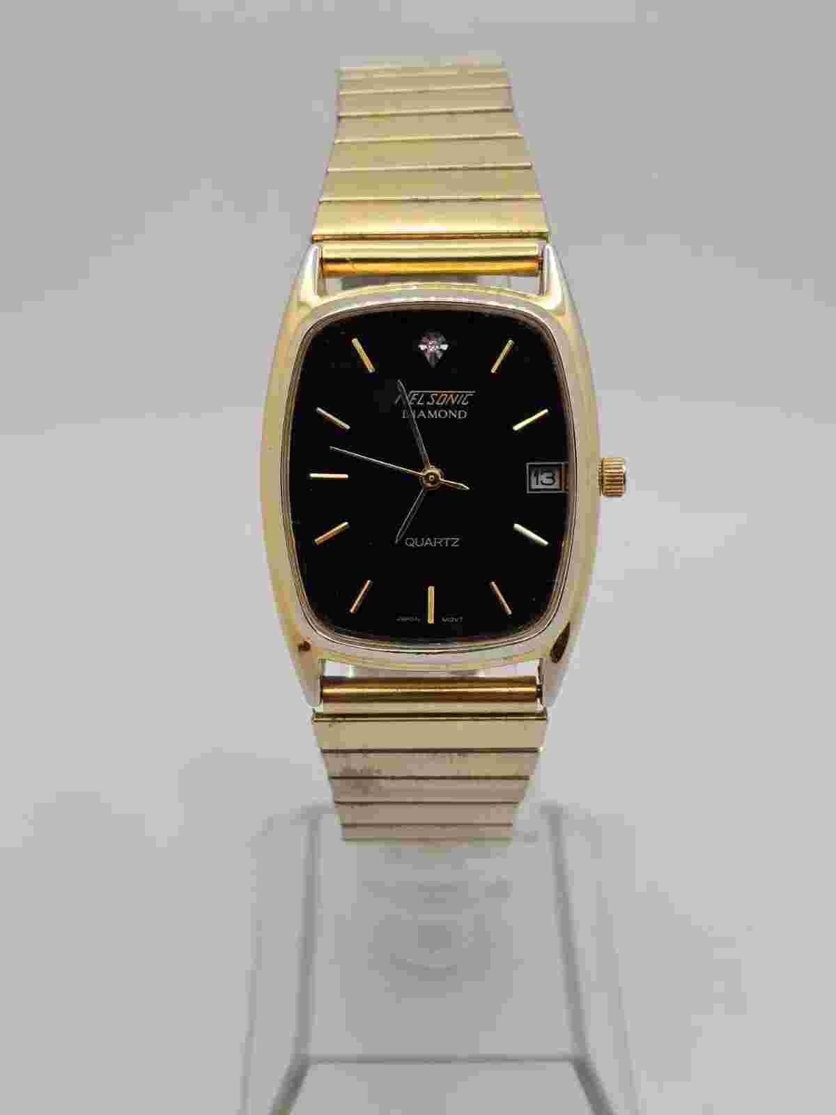 Vintage 80s NELSONIC Diamond Mens 37mm Quartz Watch Date Gold Case Black Dial