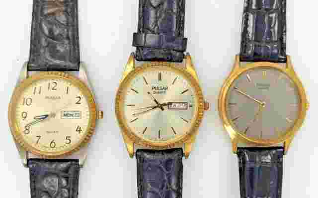Lot of 3 Pulsar Men's Quartz Dress Watches V533 V501 Gold Vintage 1990s AS IS