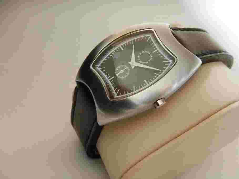 Amazing Watch Shape 'Barrel' Small Second Hand Brushed Steel New