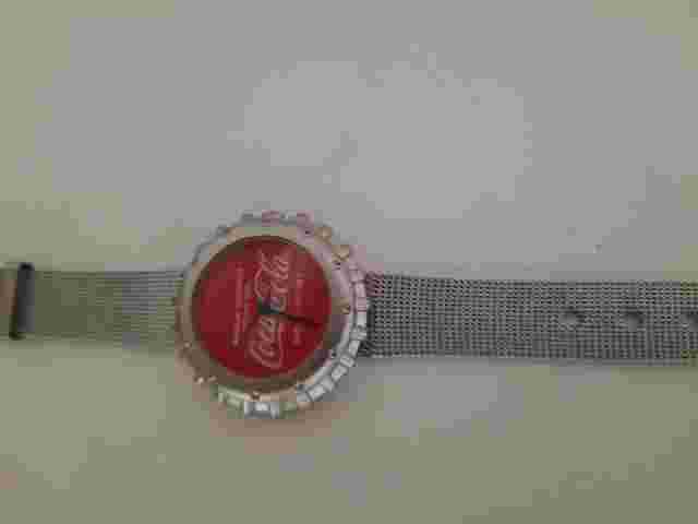 Women's 1999 COCA-COLA Watch w/ Needs battery.