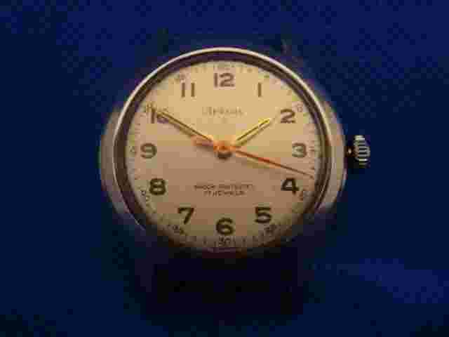 RUNNING AVALON WRISTWATCH, 17J  SWISS MANUAL WIND MOVEMENT, ALL STAINLESS CASE.