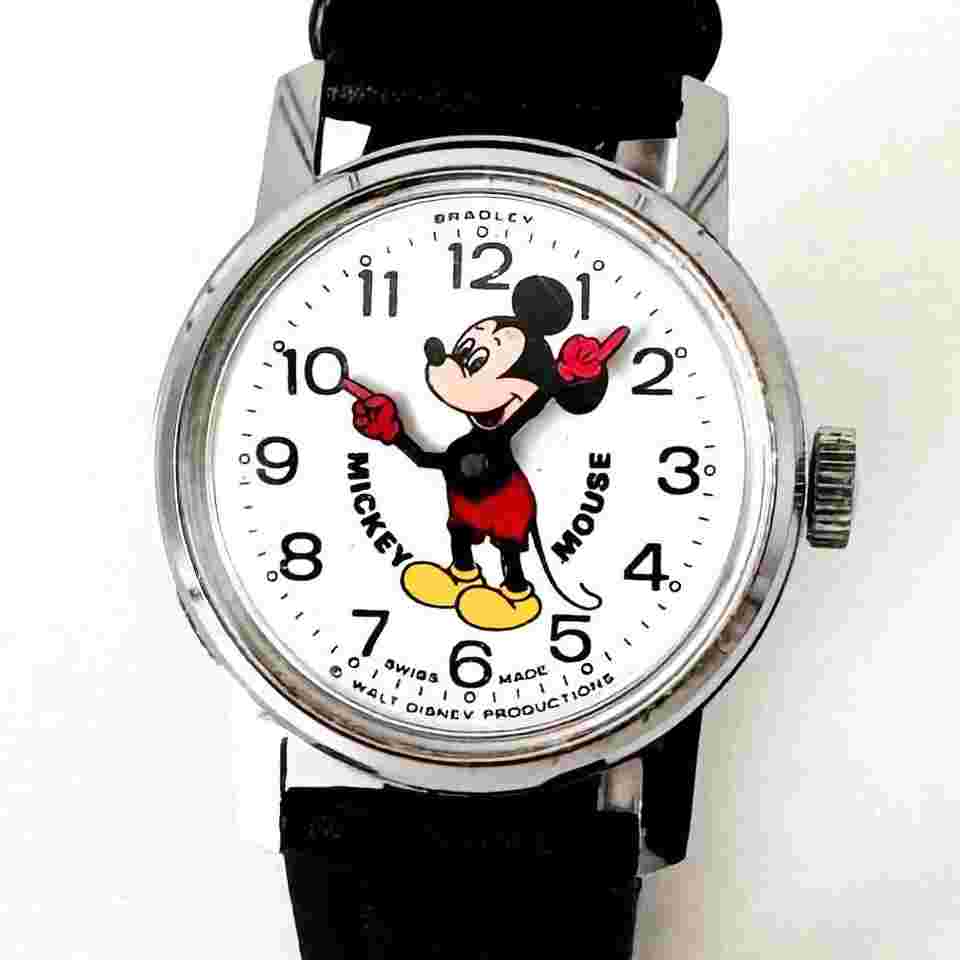 Bradley Mickey Mouse Watch Hand-Winding 1970s Swiss Made 30mm Vintage Rare