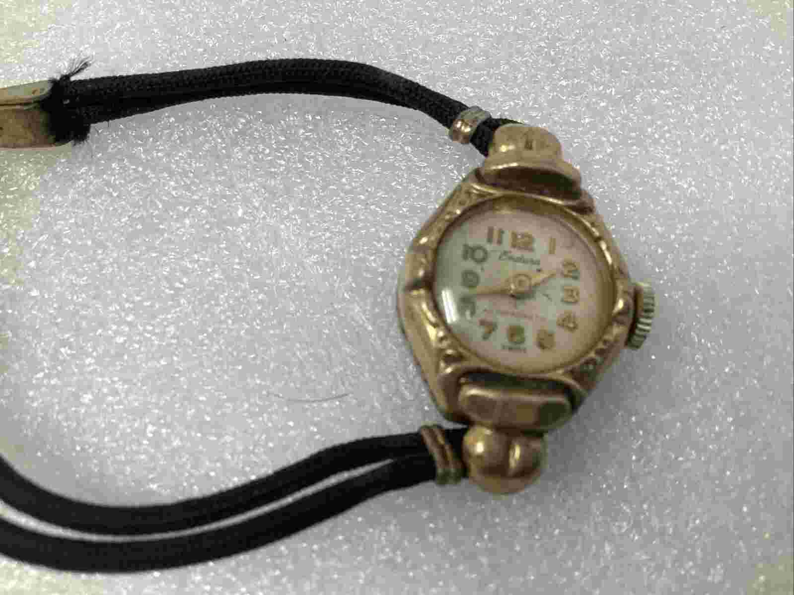 vintage endura watch gold womens W66