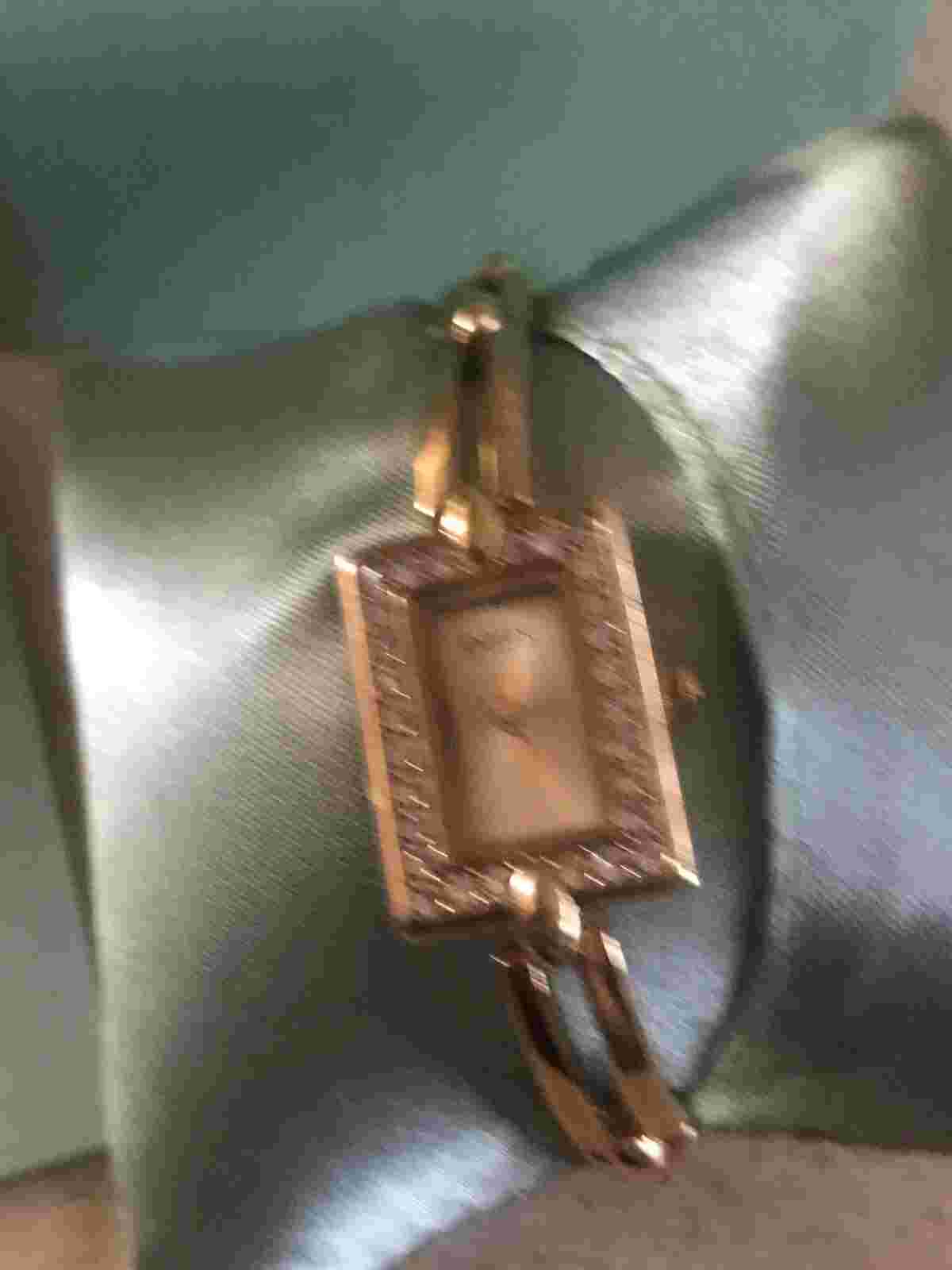 Ladies Oasis Watch Used Needs Battery