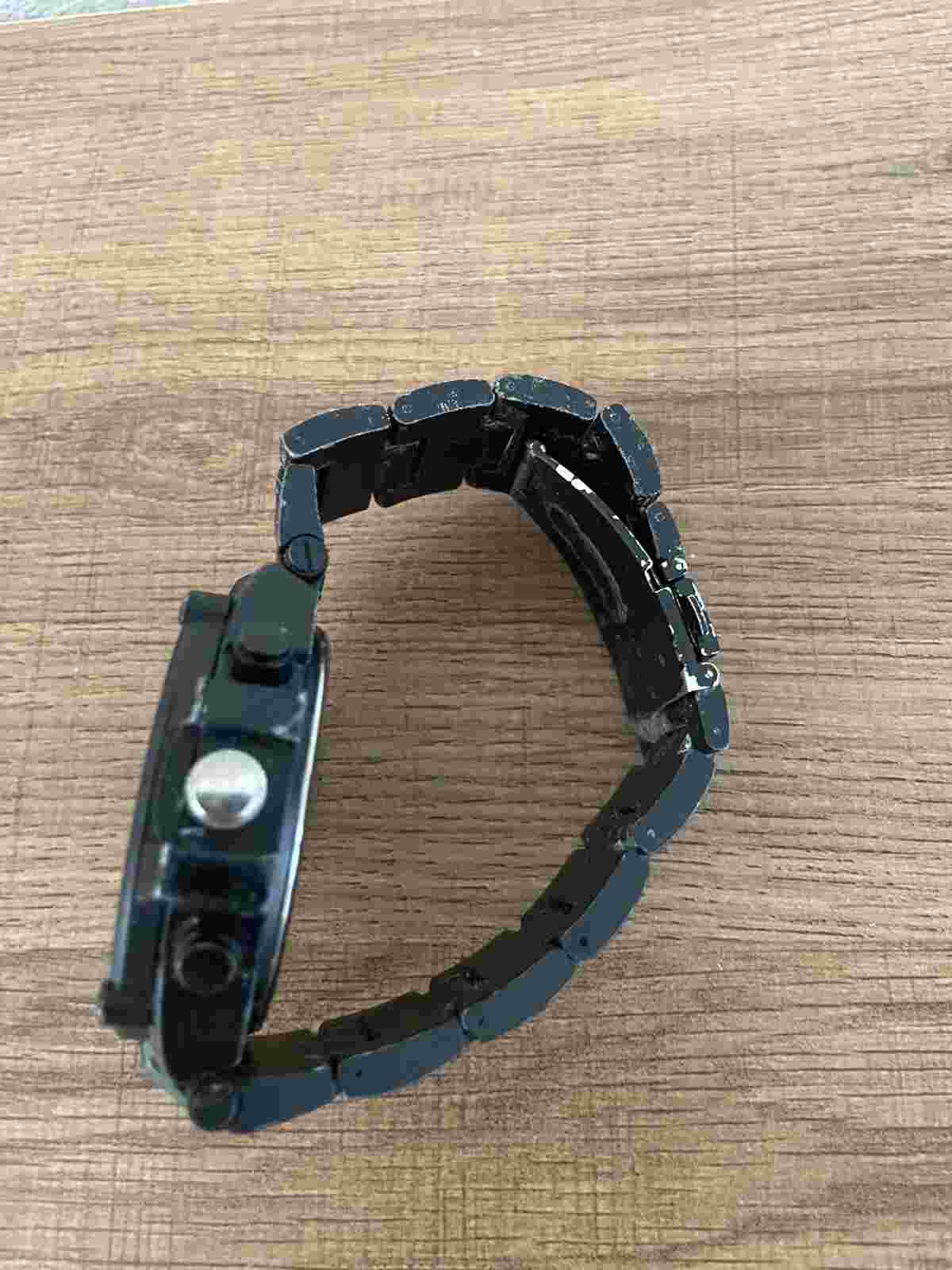 Forever 21 Watch. Black Band And Dial Hip Hop Watch New Battery Works Great Look