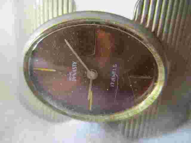 Royal Dynasty Women's Wind Up Gold Toned Watch 17 Jewels