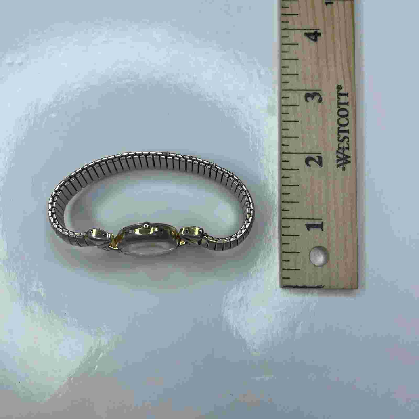 E Sasson Japan Silver Stainless Stretch Retro D1104QB Ladies Untested