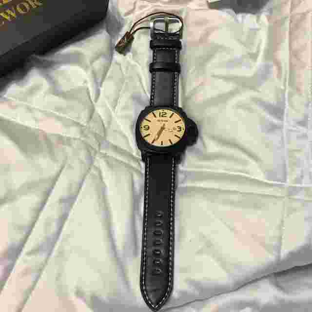 Sewor Men's Black/Gold Face Black Leather Band Hand-Wind/Automatic Analog Watch