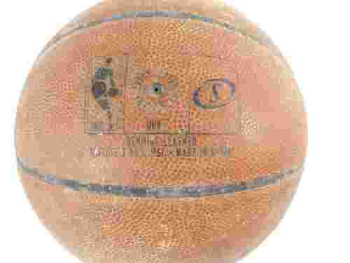 Spalding NBA Official Game Issued Basketball David J. Stern Comm.