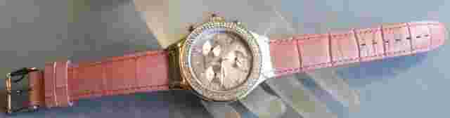 CENERE 5 ATM WATER RESISTANT MOP FACE PINK BAND WATCH SWISS MOVEMENTSo pretty