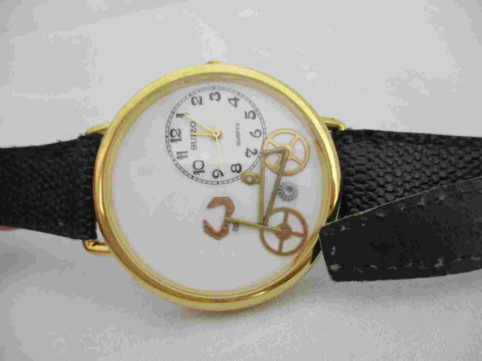 Suizo Men's Black Buckle Band Analog Watch