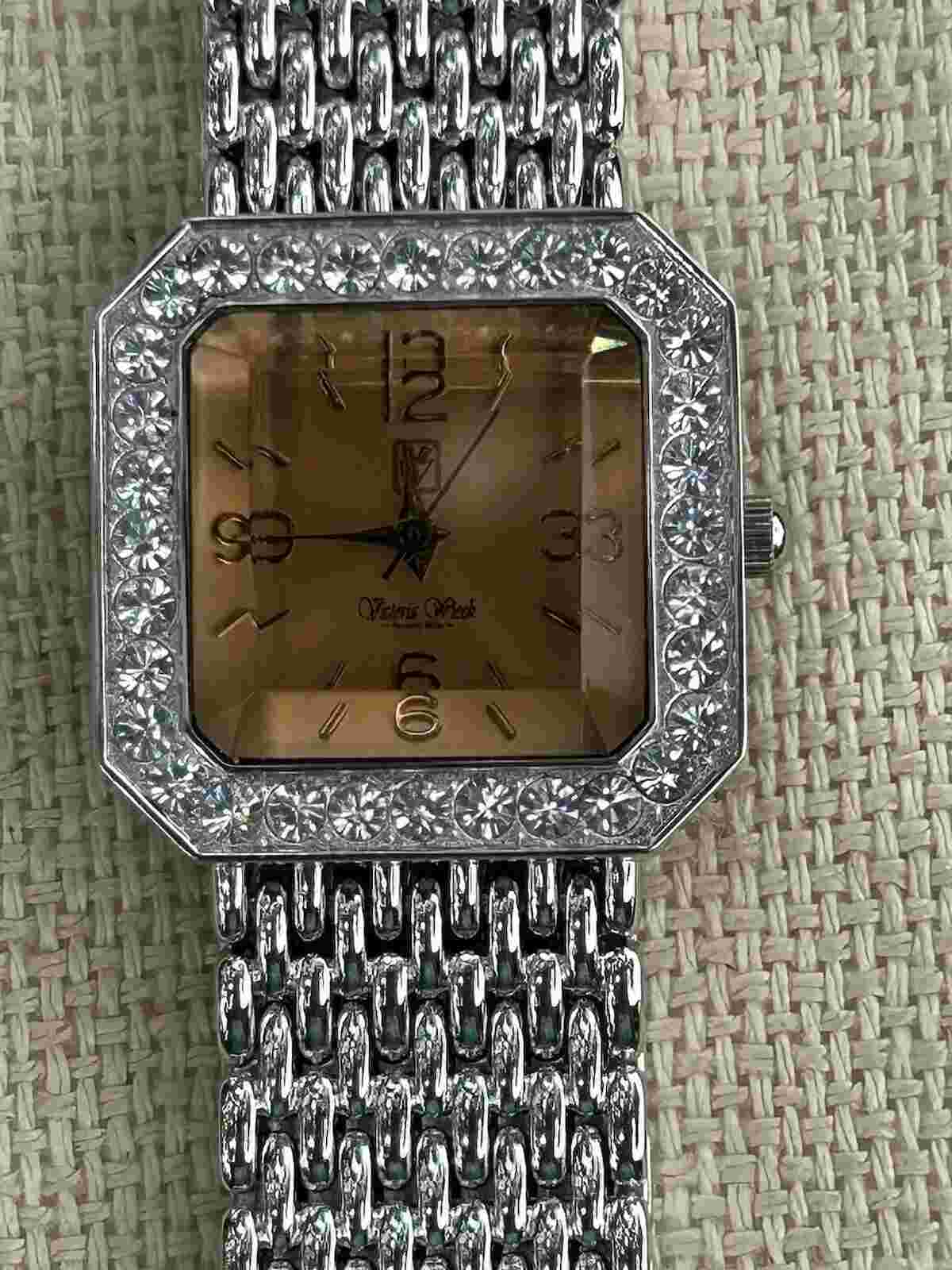 Victoria Wieck Womens B4055 Silver Tone Crystal Dial Stainless Steel Watch