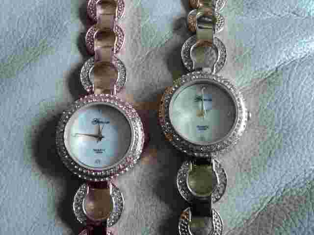 2 Ladies Genoa Crystal Quartz & Mother of Pearl Watch Working