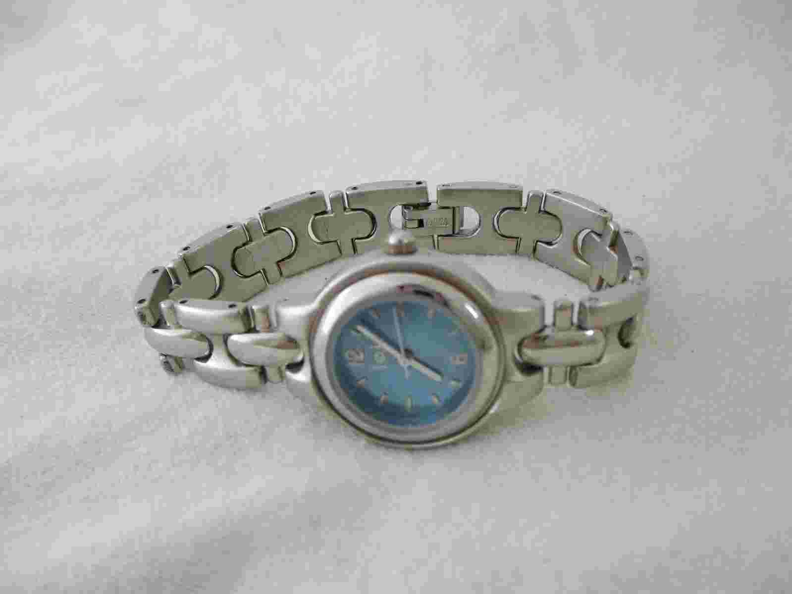 l.e.i. Watch Silver Toned Band Round Blue Face Stylish