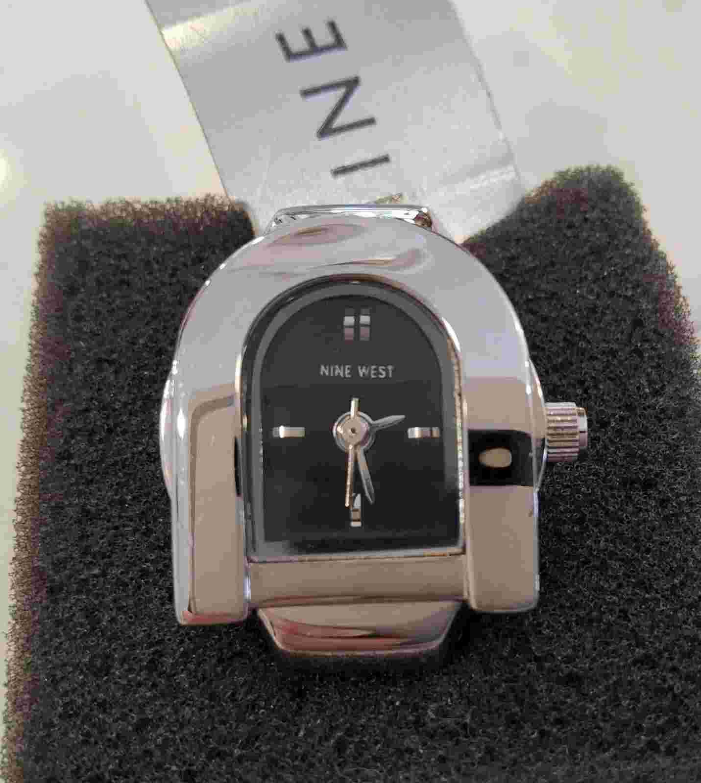 NEW Nine West Women’s Finger Watch * Black \ Silver * New Battery