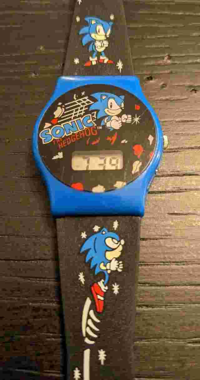 1995 SEGA Sonic the Hedgehog LCD Game Character Watch SHW103 Innovative Time