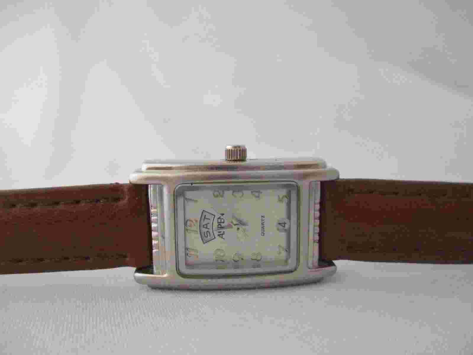 Aspen Women's Buckle Band Analog Watch Date Indicator