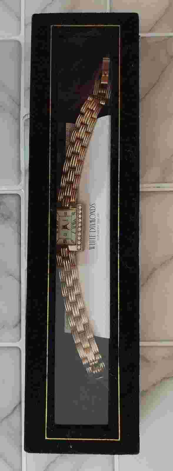 Vintage White Diamonds Elizabeth Taylor Ladies Wristwatch In Original Box