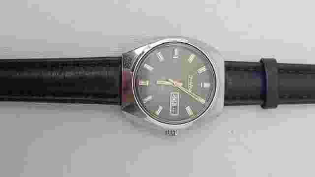 OMIKRON Safari Automatic 25 Jewels Day/Date Vintage Excellent Working RARE