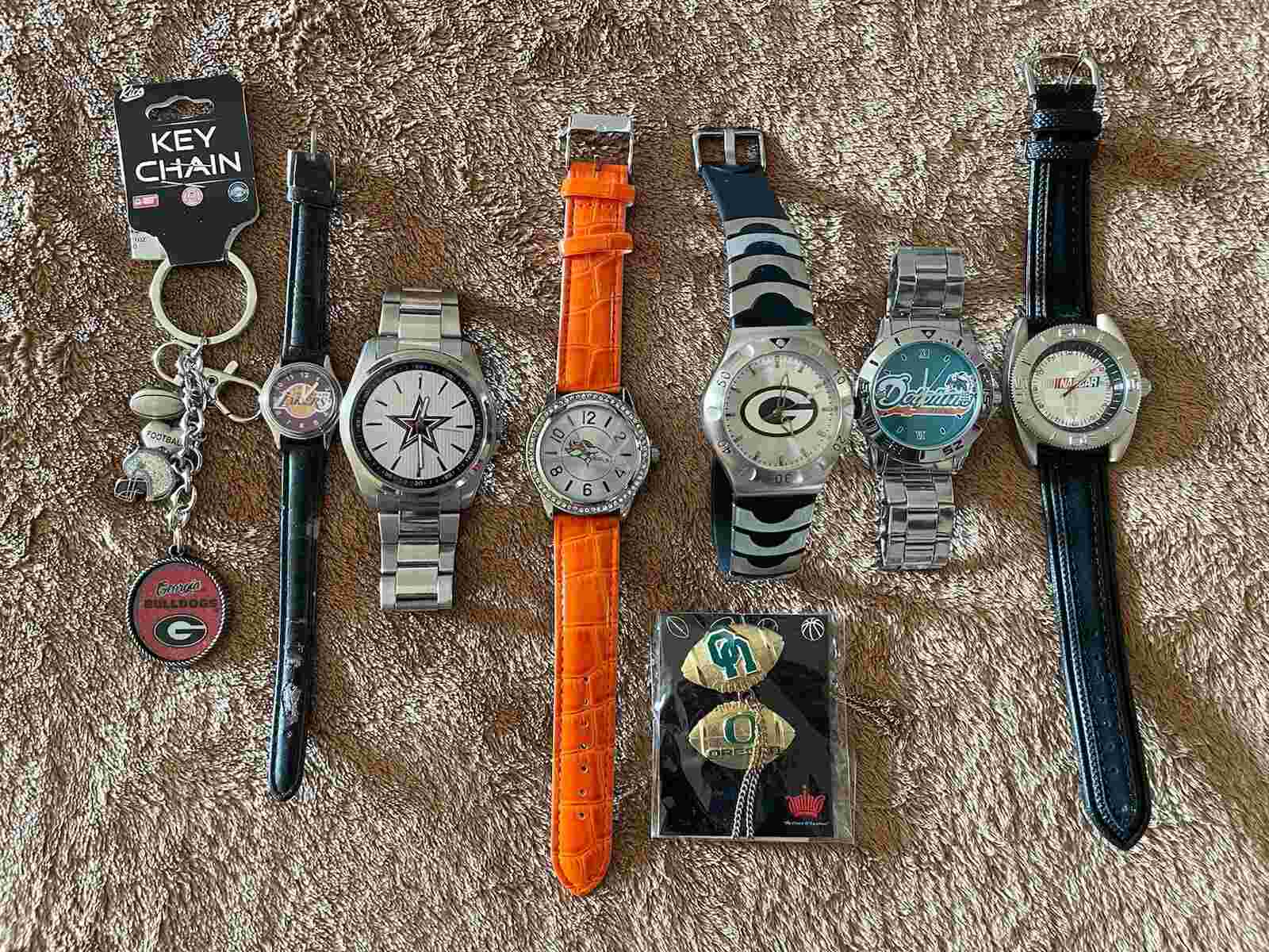 Sports Watches NFL..NBA..NASCAR..Mostly New Just Need Batteries