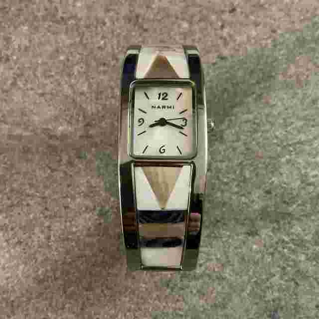 Beautiful Vintage Narmi Women’s Bracelet Watch 21mm W/Mother Of Pearl Enlay BCF